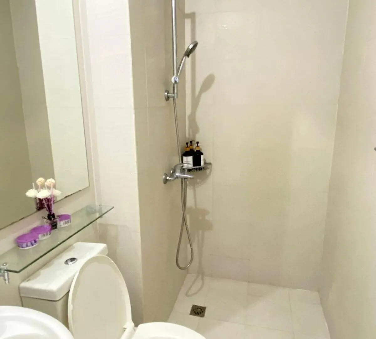 Apartment Cozy Escape Staycation Near Sm Bicutan Manila