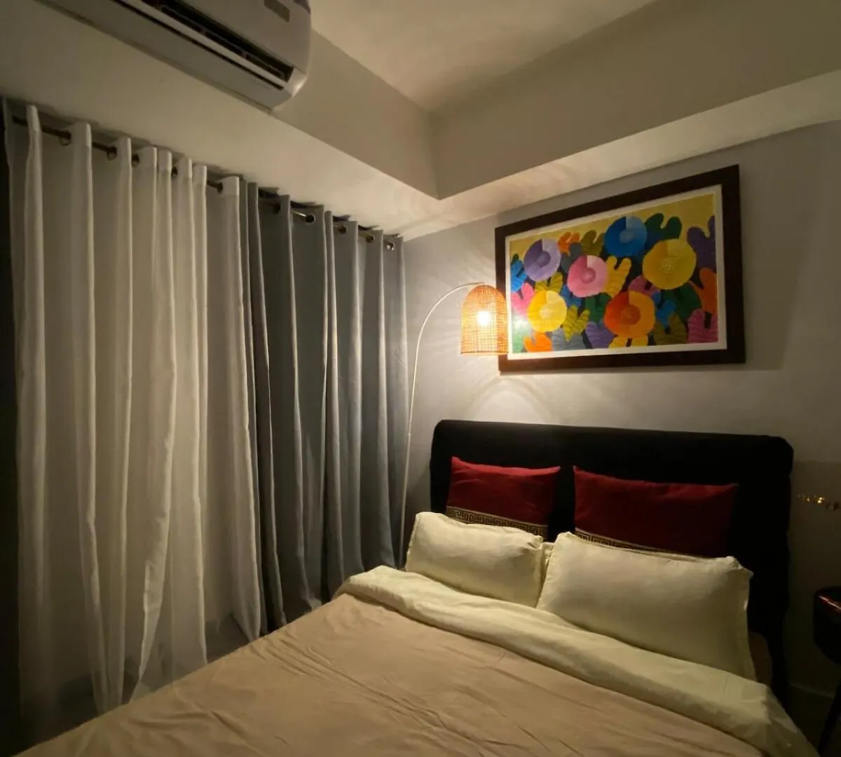 Apartment Cozy Escape Staycation Near Sm Bicutan Manila Philippines